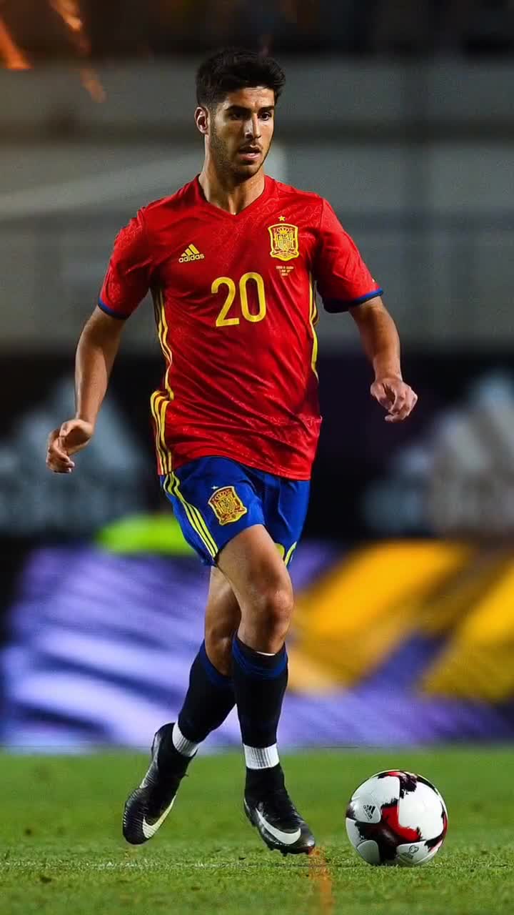 唯一靠谱的？利物浦成绩糟糕，新买的前锋只有他进球效率还算尚可