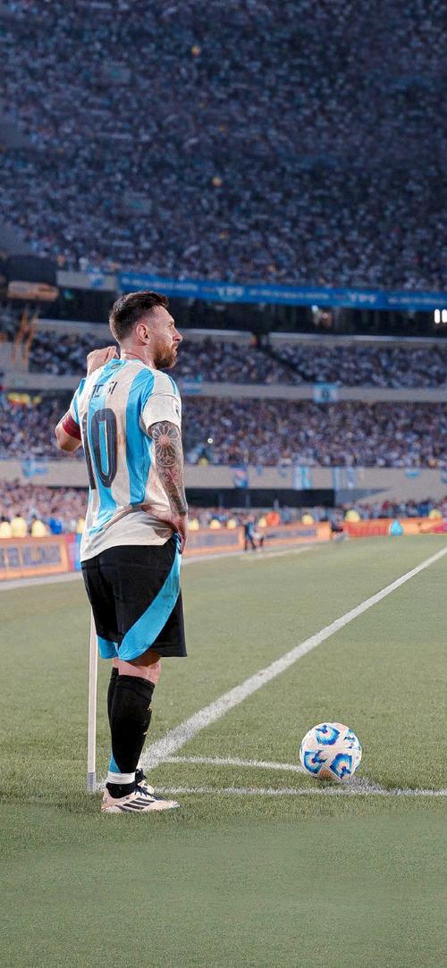 施洛特贝克：拜仁目前已拉开积分差距；为拿亚军