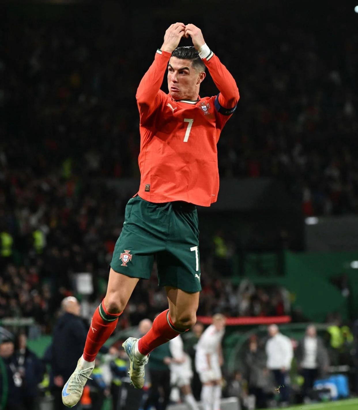 足坛悲喜夜！曼城利物浦齐被绝平 小将戴帽皇马大胜 国米登顶意甲