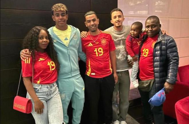 科比躺枪？字母哥：最好球员必须忠诚家庭！我永远不会申请交易！