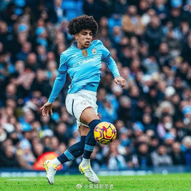 加速推动游戏产业鸿蒙合作，构建原生游戏用户焕新体验