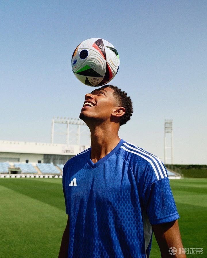 活动开启《封印者》全新时装绮书少女上线！